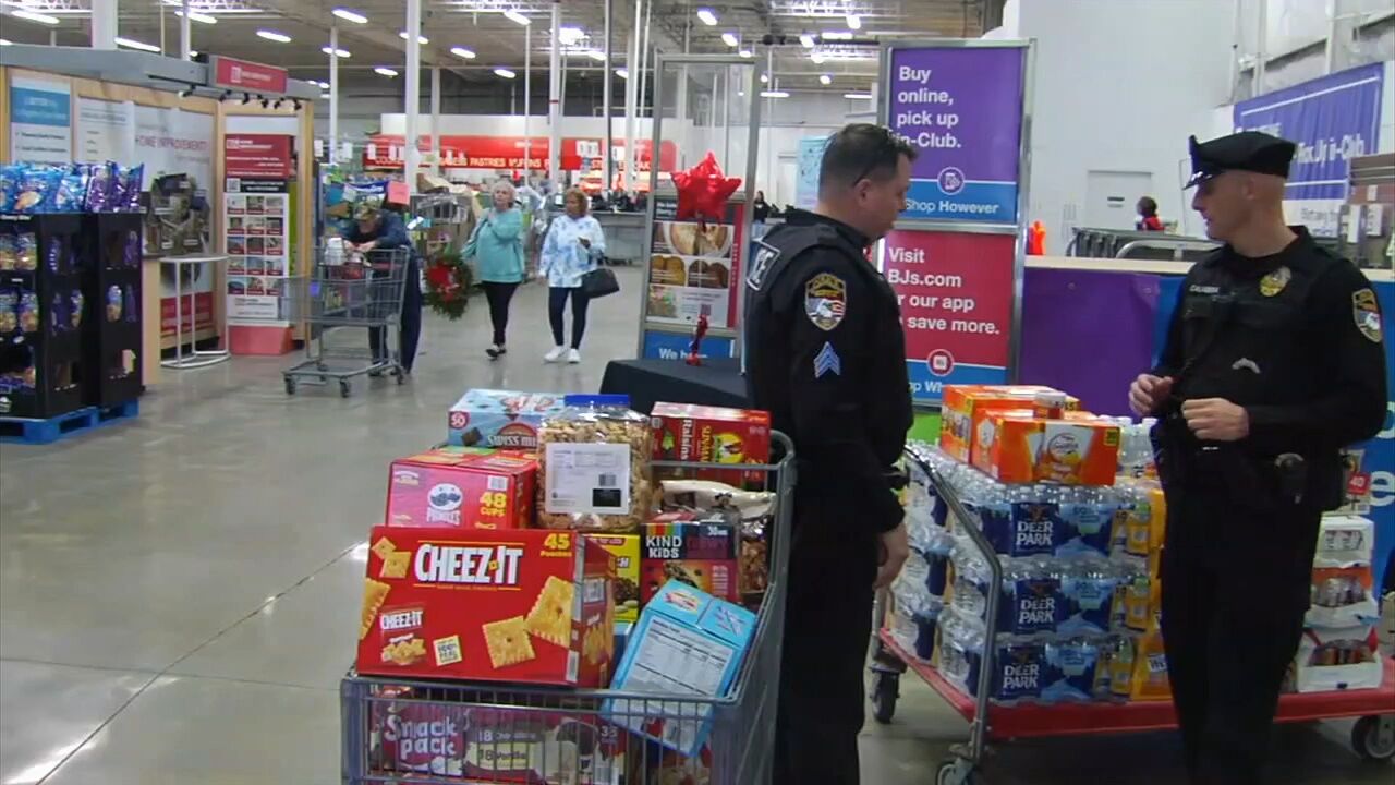 Muhlenberg Township Police Department food drive